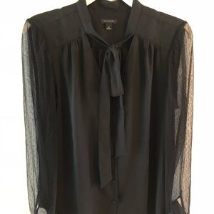 Ann Taylor black top with lace detail